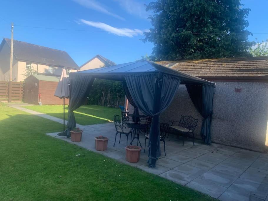 Inverness City Studio Apartment Sleeps 2 Dalneigh 外观 照片